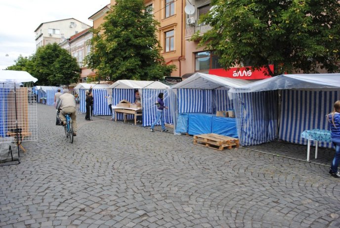 Сьогодні в Мукачеві стартує шкільна ярмарка (ФОТО) – 02