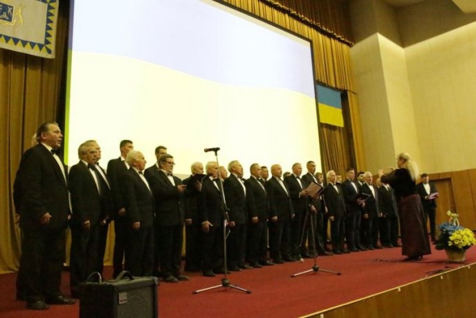 УжНУ відзначив 74-ту річницю від дня заснування – 06