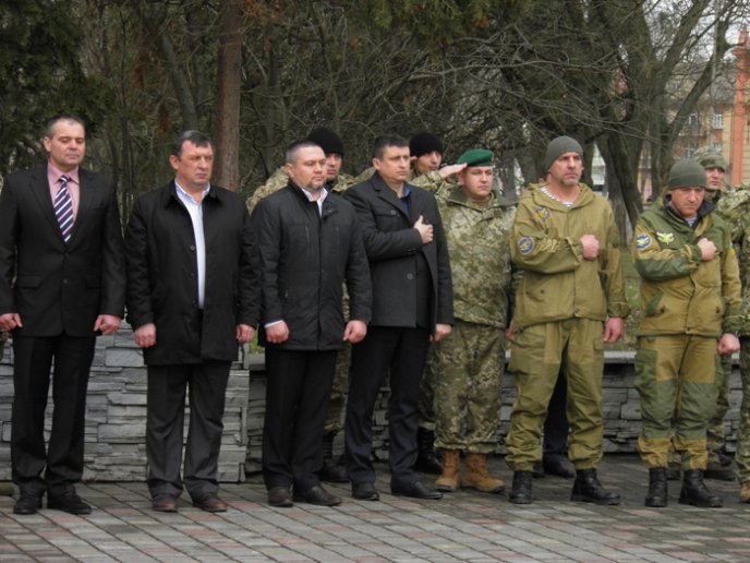 Ужгородці вшанували пам’ять загиблих під час війни в Афганістані – 05 Ужгородці вшанували пам’ять загиблих під час війни в Афганістані – 05