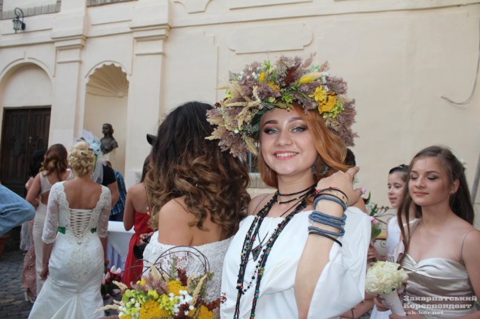 Парад наречених в Ужгороді: як це було – 09