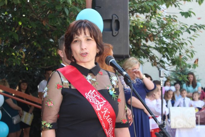 Свято останнього дзвоника відзначили у Мукачівській ЗОШ №13 – 37