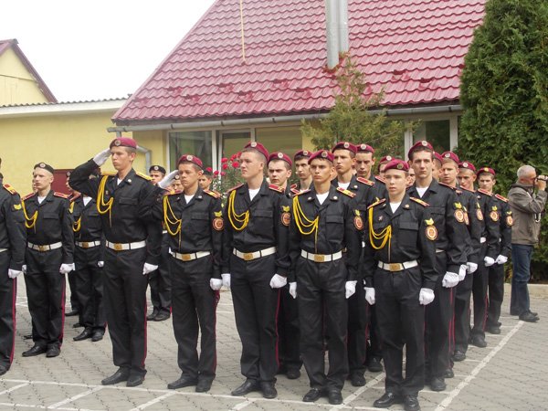 Владика Феодор відслужив молебень у Мукачівському військовому ліцеї з посиленою військово-фізичною підготовкою (ФОТО) – 13