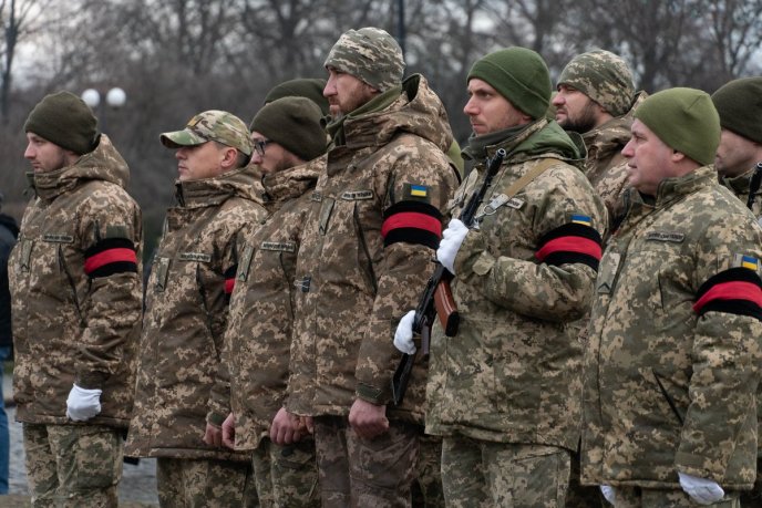 В Ужгороді з військовими почестями поховали полеглого захисника – 04