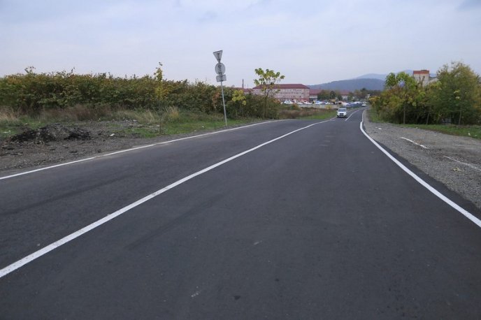 У Мукачеві завершують ремонт дороги на вулиці Свято-Михайлівській – 03