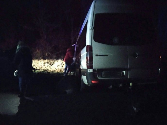 Рятувальники розповіли про вчорашню аварію на Виноградівщині – 04