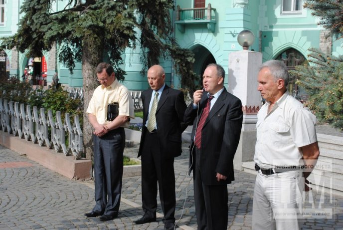 Мукачівські комуністи вийшли на традиційну першотравневу маніфестацію (ФОТО) – 02