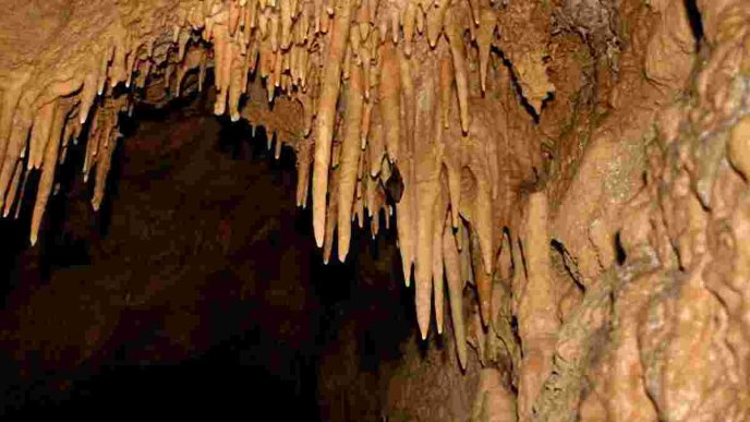 Печера Дружба всередині