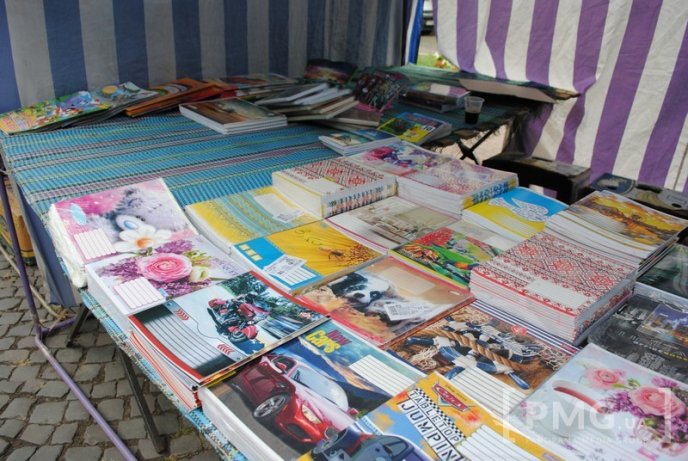 У Мукачеві відкрився шкільний ярмарок – 07 У Мукачеві відкрився шкільний ярмарок – 07