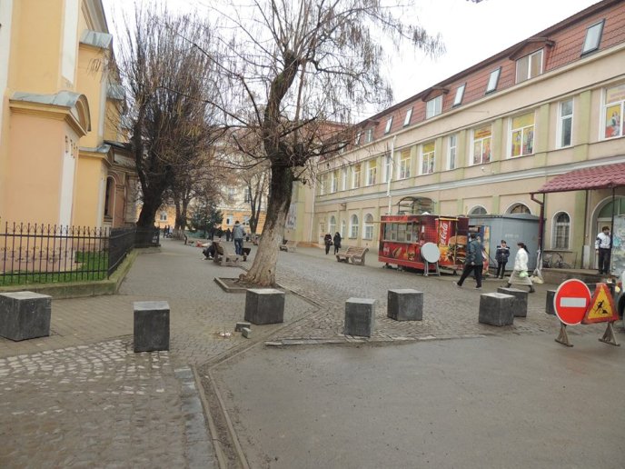 У Берегові облаштують нову пішохідну зону – 04