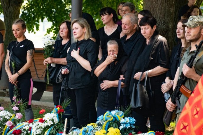 Залишилися мама, дружина, сестра: Закарпаття втратило ще одного Героя – 05
