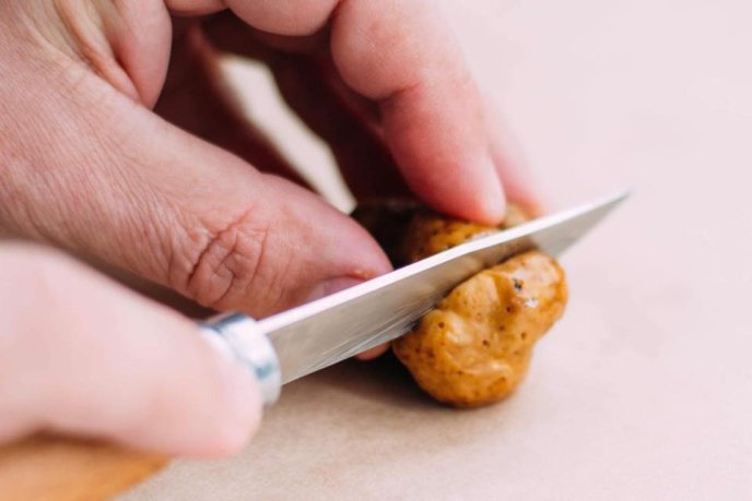 На Перечинщині знайшли гриба, який коштує кілька тисяч доларів – 03