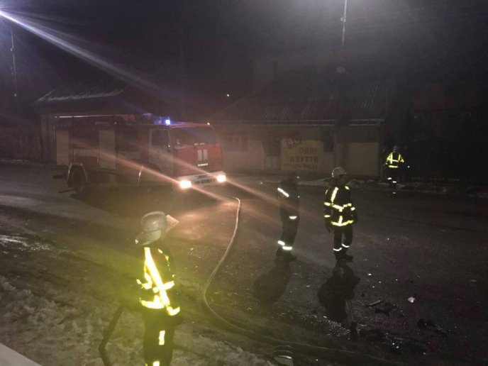 У Хусті лоб в лоб зіткнулись дві іномарки – 03