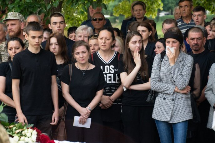 На Закарпатті поховали двох загиблих захисників – 04