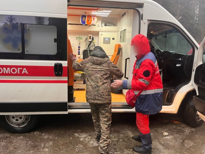 На Закарпатті знайшли виснаженого «туриста» – 01