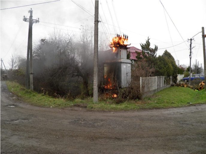 В одному із сіл Ужгородщини горіла трансформаторна підстанція – 01