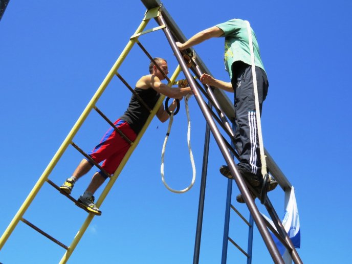 Воркаутери вчерговий раз виробляли у Мукачеві неймовірні трюки (ФОТО) – 21