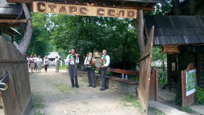 У Колочаві відкрили унікальний гастрономічний фестиваль ріплянки – 01