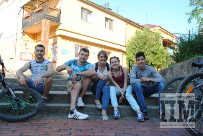 У Мукачеві масштабно пройшов велоквест до Дня Європи (ФОТО) – 32