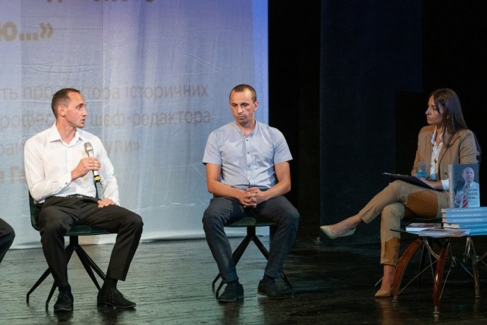 Вечір пам’яті Василя Гарагонича: презентація книги та теплі спогади рідних, друзів і колег – 08