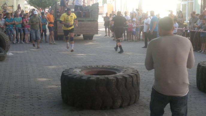 На Закарпатті відбувся турнір серед стронгменів "Карпатський медвідь" – 01