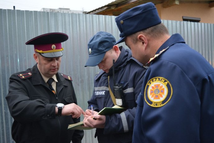 Ужгородські рятувальники ліквідовували наслідки умовного вибуху газу – 05