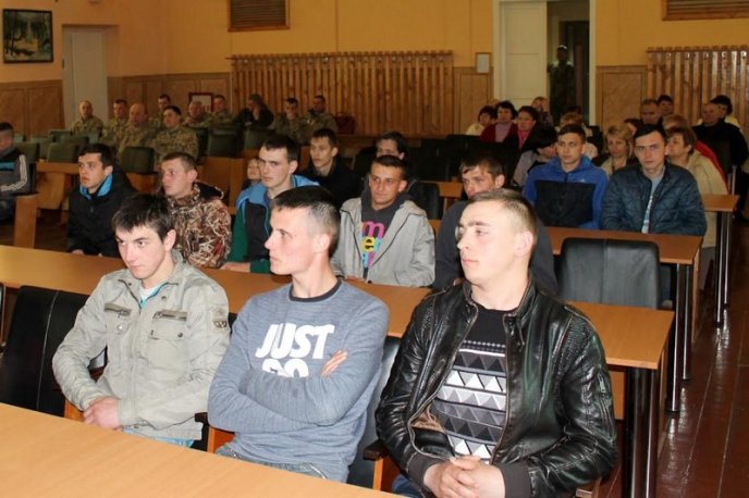 Закарпатські строковики проходитимуть військову службу в Окремому полку Президента – 02