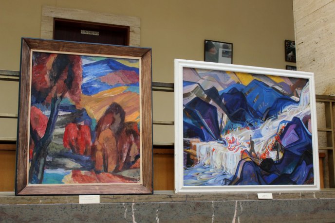 У приміщенні Закарпатської ОДА художники краю представили найкращі роботи – 06