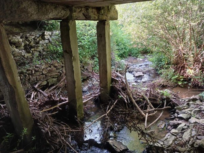 Закарпатцям наголосили, що один із мостів області став непридатним для користування – 02