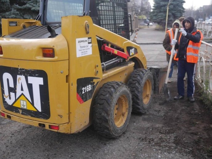 На вулицях Ужгорода почала працювати нова комунальна техніка – 06 На вулицях Ужгорода почала працювати нова комунальна техніка – 06
