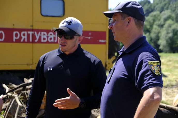 На Закарпатті русла річок очищають від сміттєвих заторів – 06