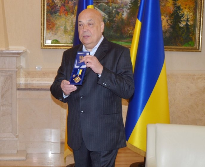 Губернатор нагородив поліцейських, котрі, ризикуючи життям, знешкодили небезпечного злочинця – 05