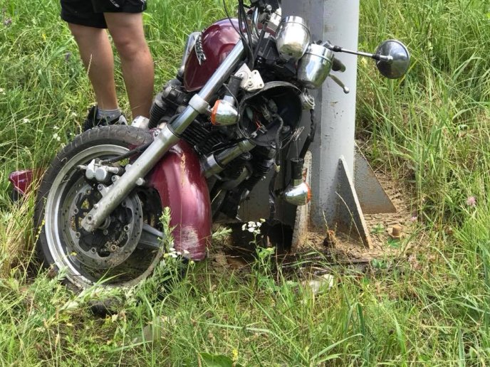 В Ужгороді ДТП: водій на "Шкоді" збив мотоцикліста – 09