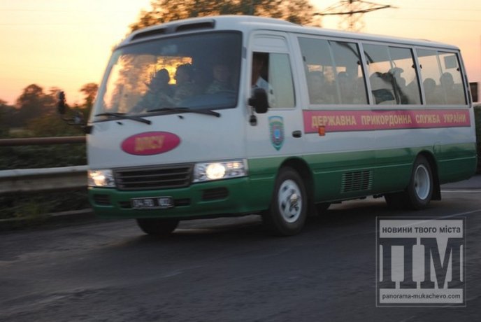 Мукачево радо зустріло прикордонників, які повернулись із зони АТО (ФОТО) – 03