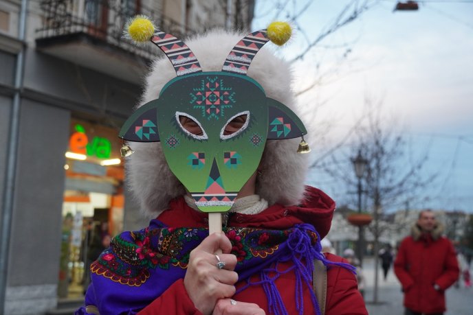 В центрі Ужгорода відбулася благодійна різдвяна коляда – 02