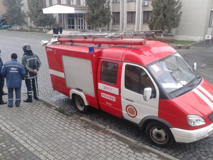 Мукачівську РДА замінували (ФОТО) – 03