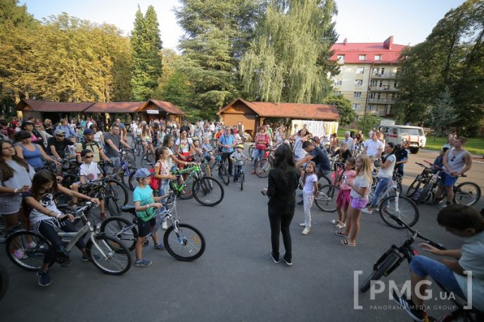 Миттєвості велозаїзду у Мукачеві: фоторепортаж із "Літньої зустрічі цімборів" – 29