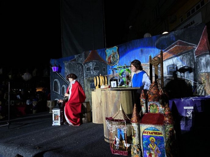 День святого Мартина: у центрі Мукачева відбулась видовищна хода з ліхтариками – 15