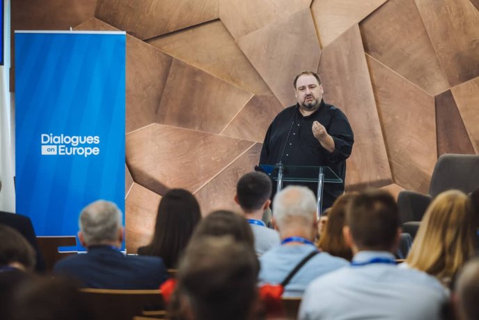 В Ужгороді на форумі «Діалоги про Європу 2026» обговорили перспективи вступу України до ЄС – 03