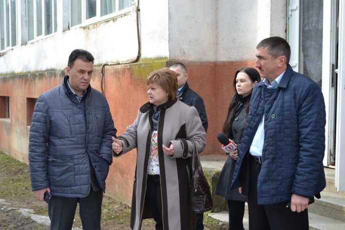 Михайло Рівіс: "Понад півсотні діток Анталовецької початкової школи вже цьогоріч навчатимуться у комфортних умовах" – 08