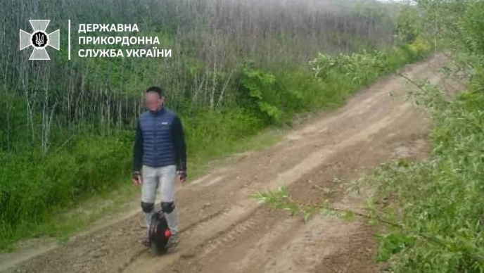Понад місяць обмірковував план: закарпатець незвичним способом хотів перетнути кордон – 01 Прикордонники затримали порушника