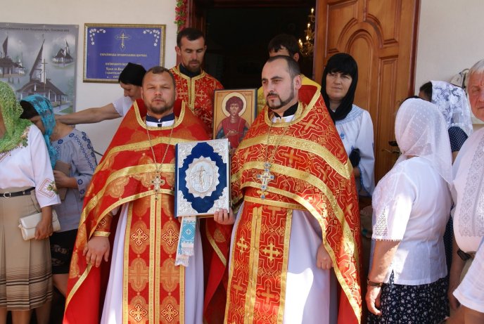 У Буштині відбулось храмове свято за участі духовенства УПЦ КП – 16