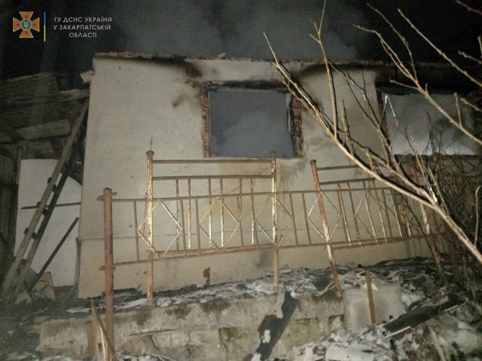 У Мукачеві загинув чоловік. Оприлюднено фото з місця трагедії – 02 У Мукачеві загинув чоловік. Оприлюднено фото з місця трагедії – 02