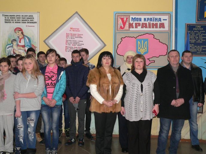 У Чинадіївській школі відкрили меморіальну дошку загиблому бійцю АТО Олександру Тербану – 02