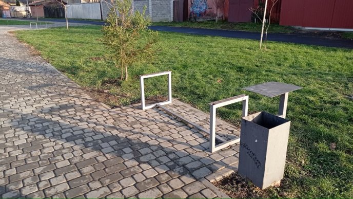 У Мукачеві вандали наробили біди – 03 У Мукачеві вандали наробили біди – 03