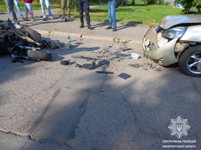 Патрульні шукають очевидців аварії – 02