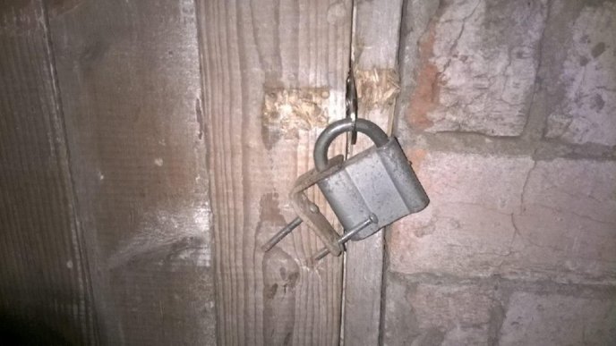 Ужгородські поліцейські затримали на гарячому зловмисника, який грабував підвали – 02