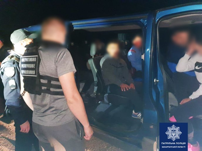 Закарпатські патрульні виявили іноземців без документів  – 03 Закарпатські патрульні виявили іноземців без документів  – 03