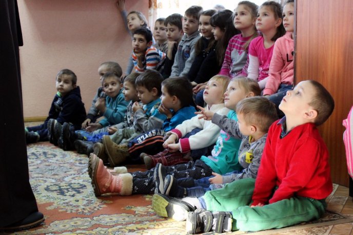 Учасники проекту "Все Закарпаття читає дітям" завітали до вихованців санаторію "Малятко" – 04