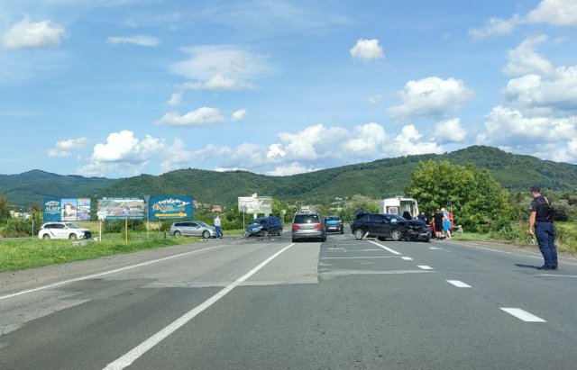 На Закарпатті сталася потрійна ДТП – 01 На Закарпатті сталася потрійна ДТП – 01