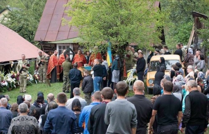 Закарпаття провело в останню путь Героя Василя Шимоняка – 03 Закарпаття провело в останню путь Героя Василя Шимоняка – 03